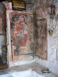 Een fresco in het kerkje in Drialos