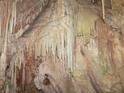 Pyrgos Dirou grot